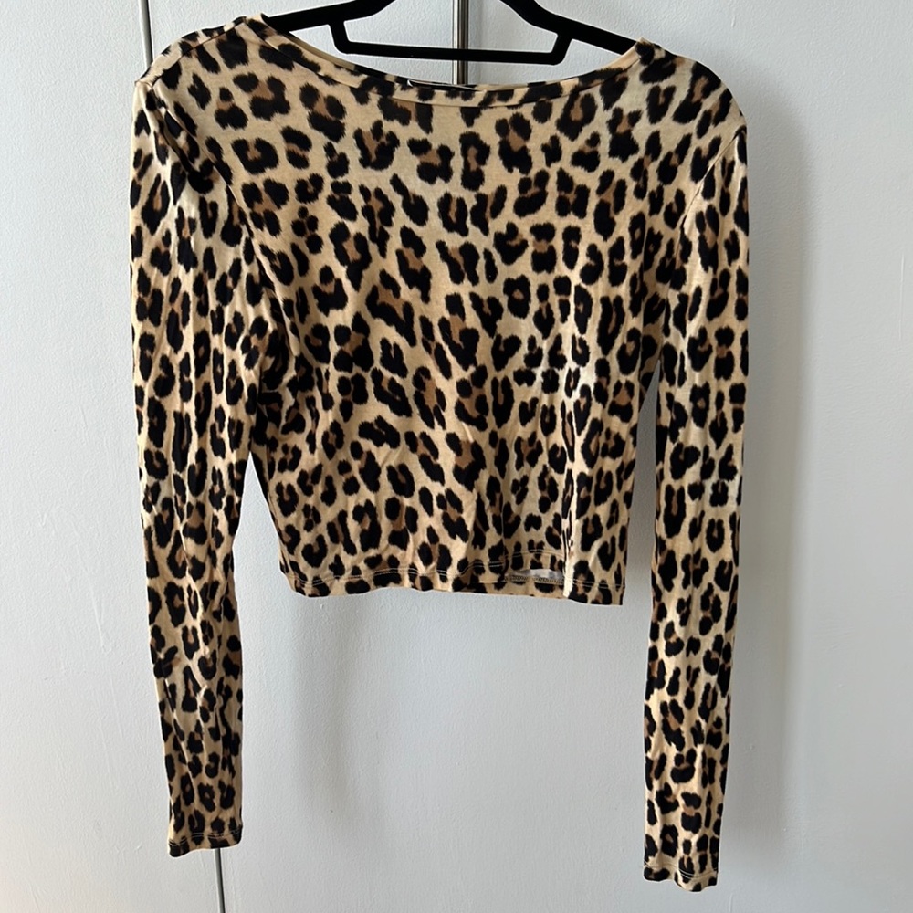 Alice and Oliva cheetah shirt